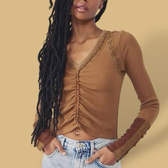 NWOT Free People ‘Wear Me Out’ Thermal Mesh Lace Cuff Sleeve Top in “Olive Leaf” - Picture 1 of 16